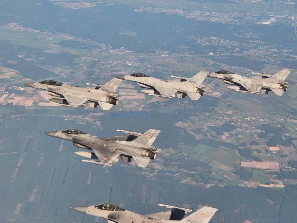 Polskie samoloty F-16