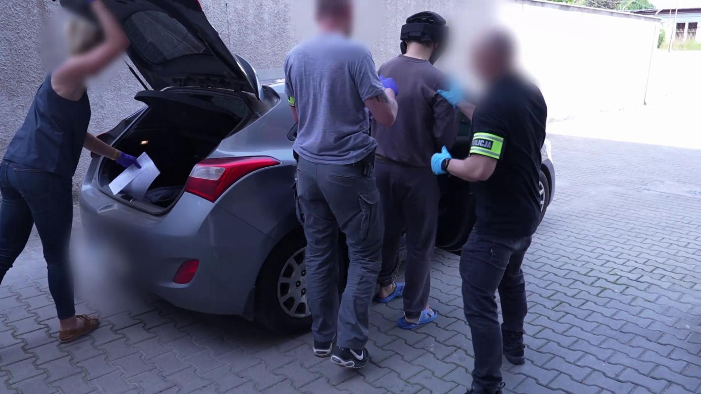 Podwójne morderstwo w Krakowie. Syn ofiar odpowie za zbrodnię ze szczególnym okrucieństwem [ZDJĘCIA]