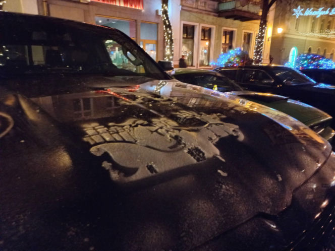 Świąteczny Zlot Amerykańskich Samochodów na Rynku w Lesznie