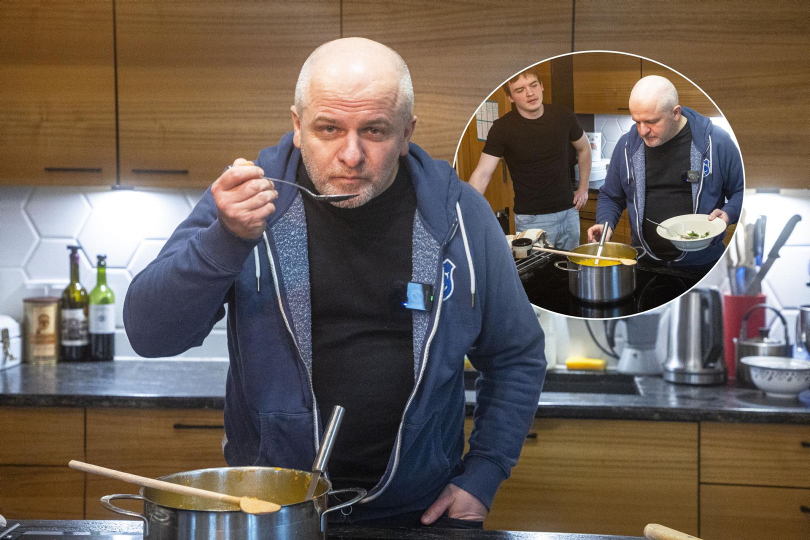 Mistrz kulinarny i poseł KO Paweł Kowal zabrał syna do kuchni. Ugotowali zupę dla za…