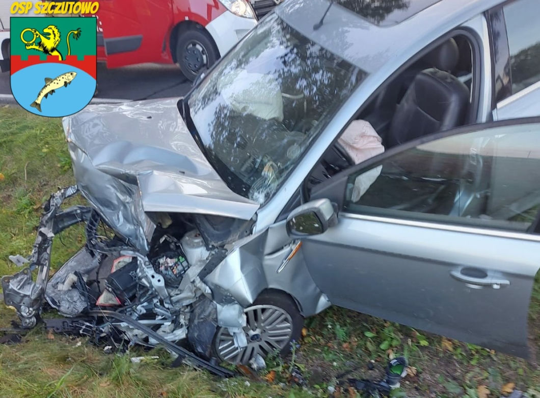 Koszmarny wypadek pod Sierpcem! Kilka karetek i śmigłowiec zabrały 5 rannych [ZDJĘCIA]
