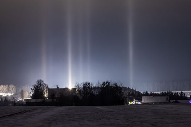 Świętokrzyskie. Słupy świetlne