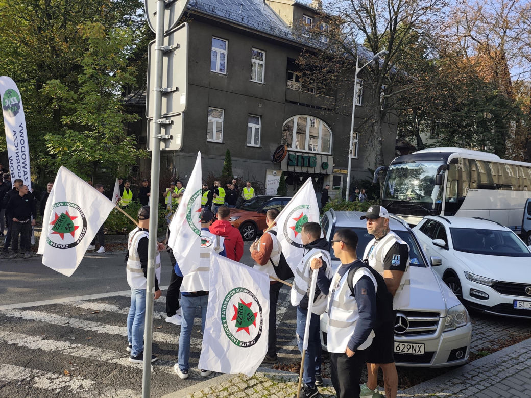 Górnicy protestują przeciw zwolnieniom