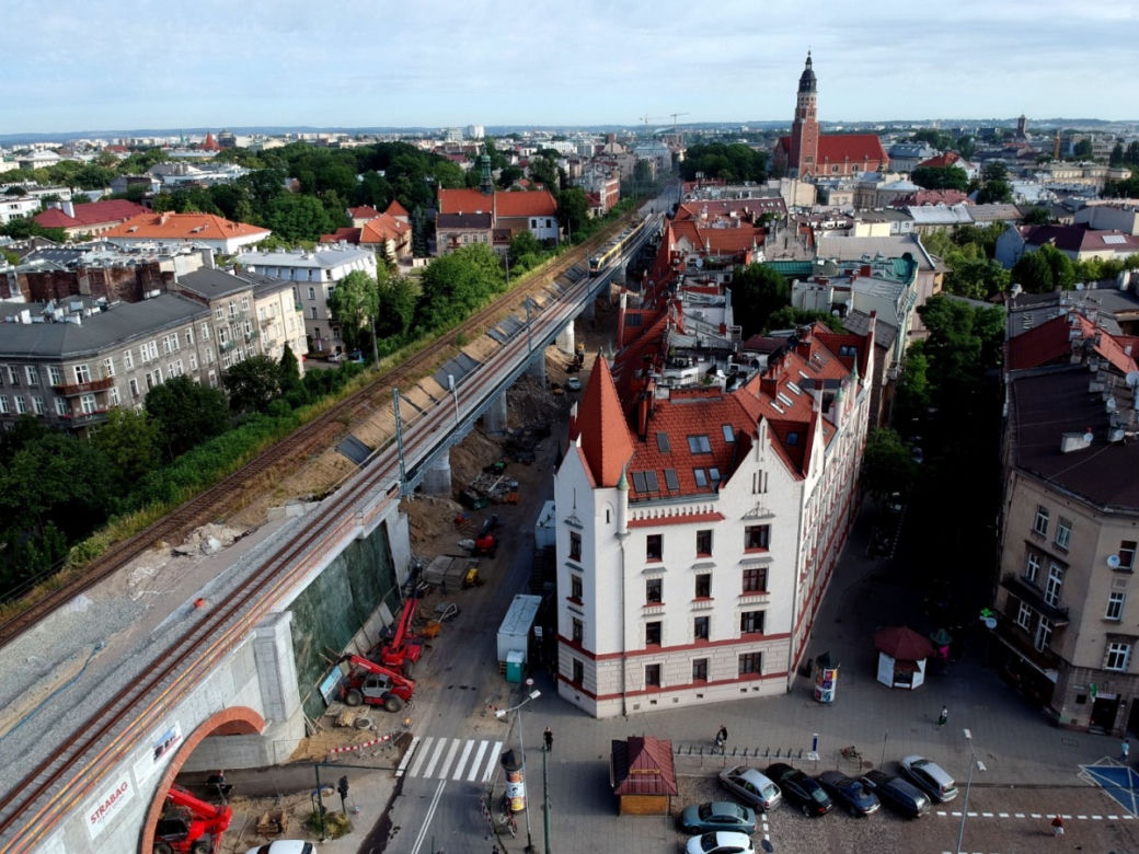 Pociągi na nowych estakadach w Krakowie!