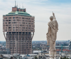 Torre Velasca w Mediolanie. Zbyt historyczna dla jednych, zbyt formalna dla innych