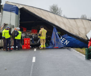 Troszkowo. Setki litrów piwa rozlały się na drogę