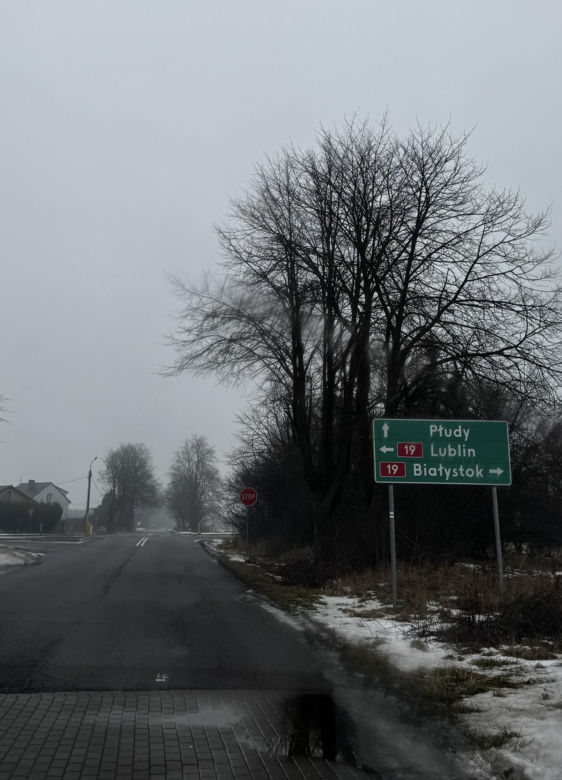 „Myślałem, że gram w grę”. 27-latek włamał się do domu i zasnął w łóżku właściciela
