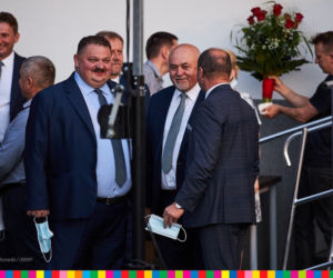 Premier Mateusz Morawiecki przyjechał na Podlasie i rozdaje czeki 