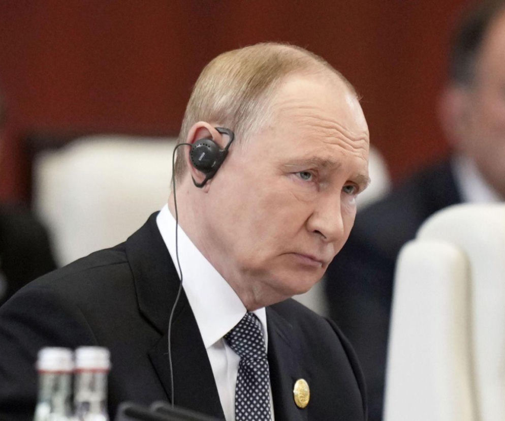 Władimir Putin w słuchawce na szczycie SzOW w Biszkeku. O krytyce ataków USA na Iran przeczytasz na SE.