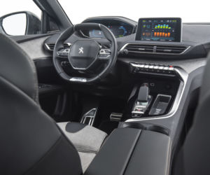 Peugeot 3008 GT HYbrid4 300 KM e-EAT8