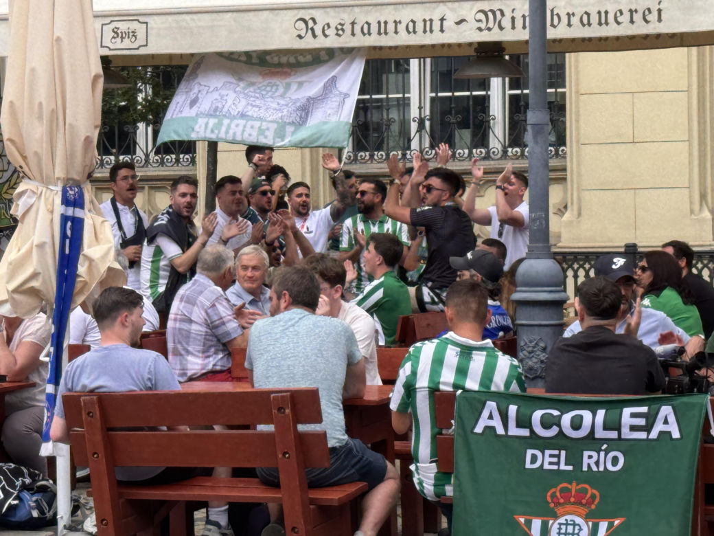 Wrocław żyje finałem Ligi Konferencji Europy. Kibice Betisu i Chelsea już w strefach kibica!