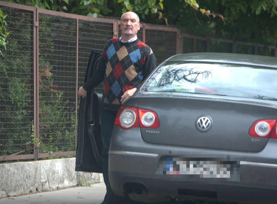 Macierewicz, samochód