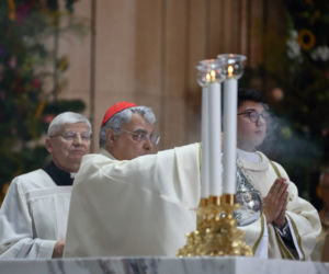Tłum pielgrzymów w Warszawie. Wierni przybyli na beatyfikację kard. Stefana Wyszyńskiego