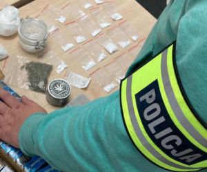 Akcja policji z Torunia na Bydgoskim Przedmieściu. Funkcjonariusze dopadli dilera