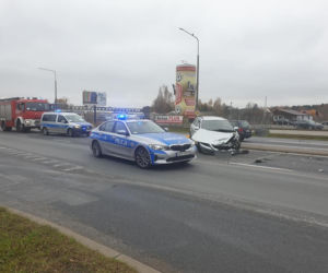 Wypadek na Warszawskiej. Pijany kierowca nie ustąpił pierwszeństwa