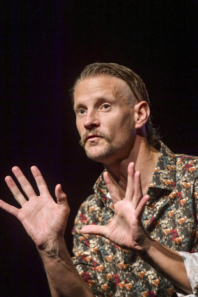 Znany aktor w końcu wystąpi w "Tańcu z gwiazdami"? O tym, że może być czarnym koniem mówi się od dawna