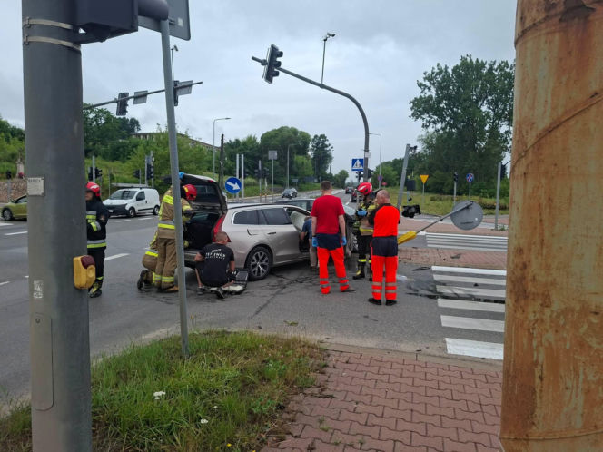Wypadek na skrzyżowaniu w Starachowicach