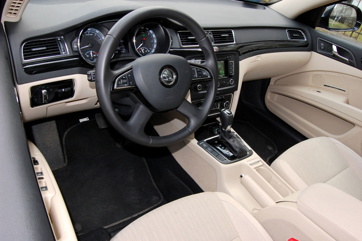 Skoda Superb Combi