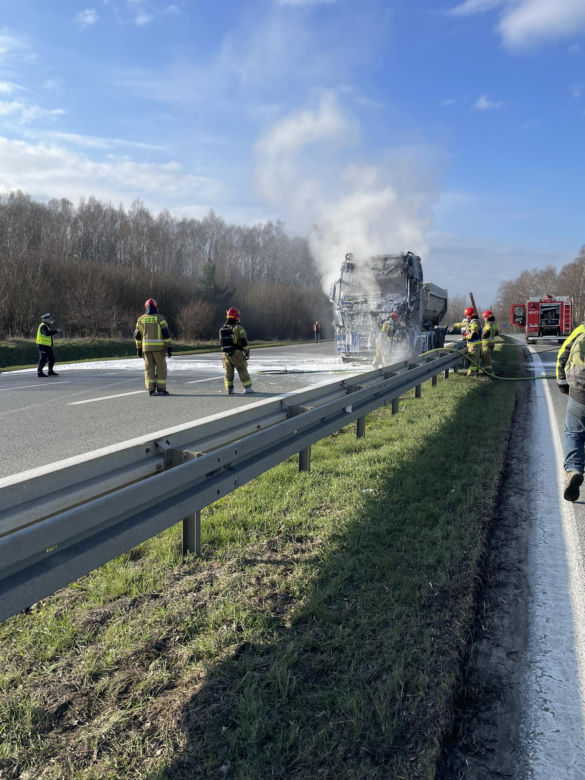 Pożar ciężarówki na DK 91 w Siewierzu