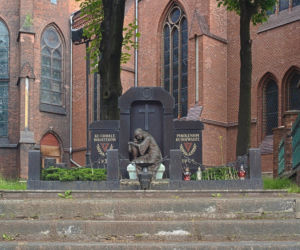 Przejęło nazwę od wchłoniętej wsi. Dzisiaj jest jednym z najważniejszych miast w województwie śląskim