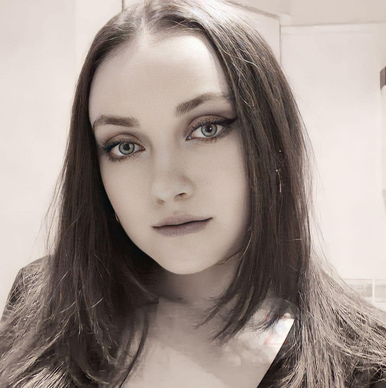 Zaginęła 21-letnia Julia Kopeć z Krakowa! Koleżanka zaprzecza, by miała się z nią spotkać [ZDJĘCIA]