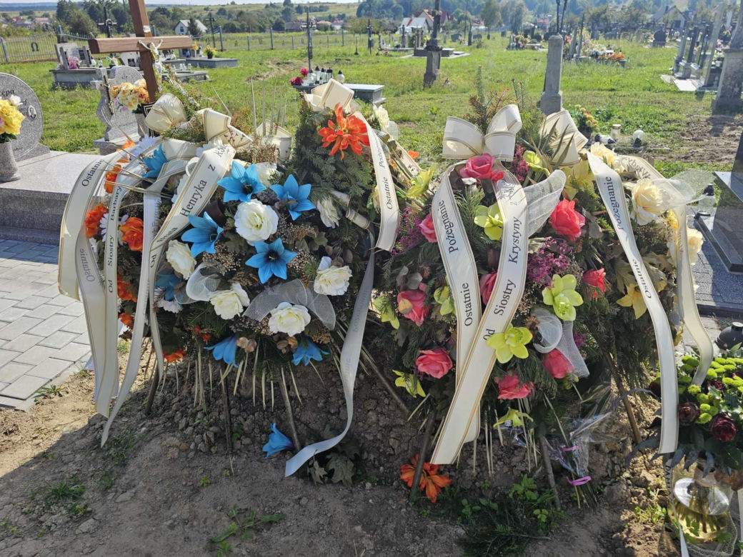 Nienadówka. Tak pożegnali Andrzeja. Został zamordowany  [GALERIA]