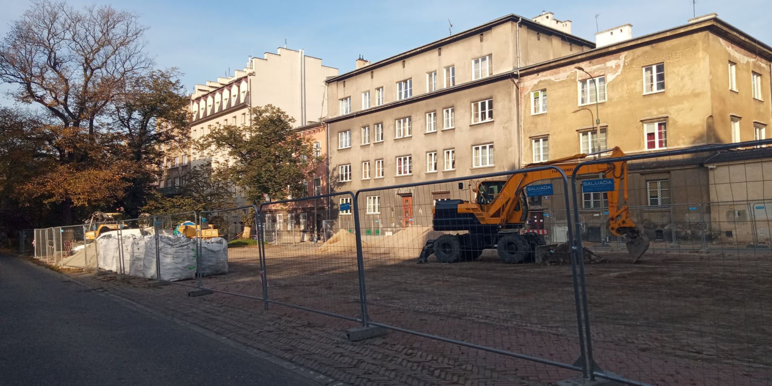 Remont placu Biskupiego