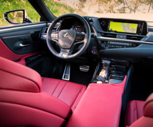Lexus ES 300h F Sport