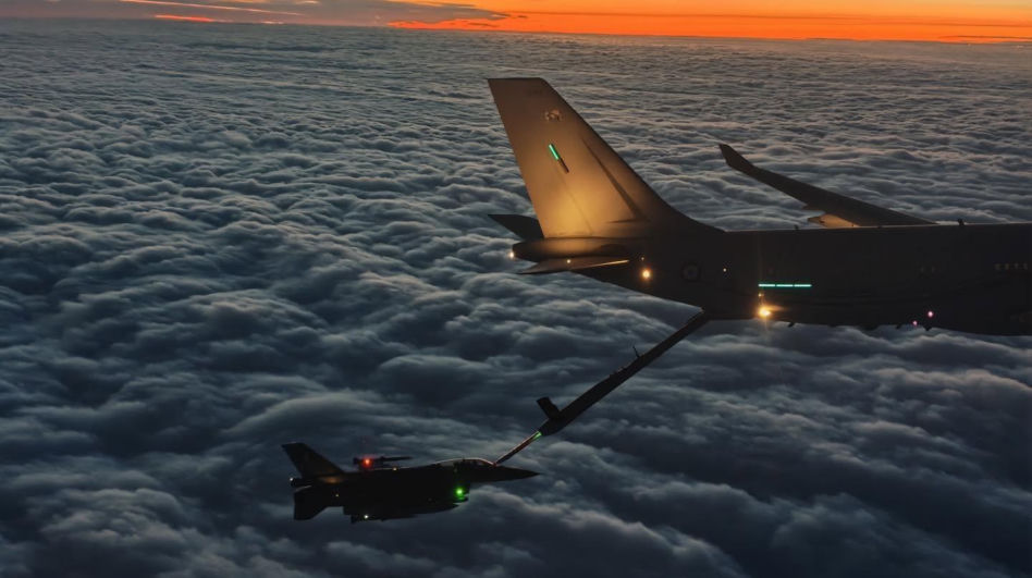 Polski F-16 i francuski Airbus A330 MRTT. Jak wyglądało tankowanie w powietrzu po defiladzie?
