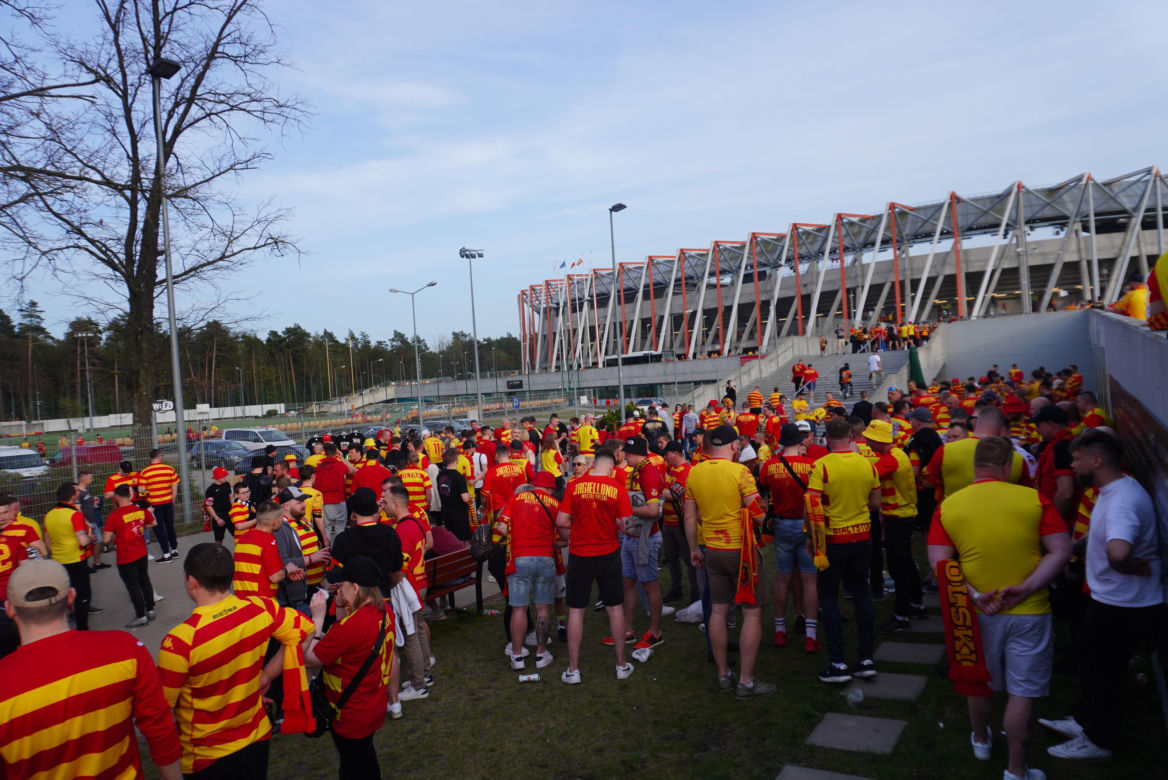 Kibice Jagiellonii Białystok przed meczem z Realem Betis 17.04.2025