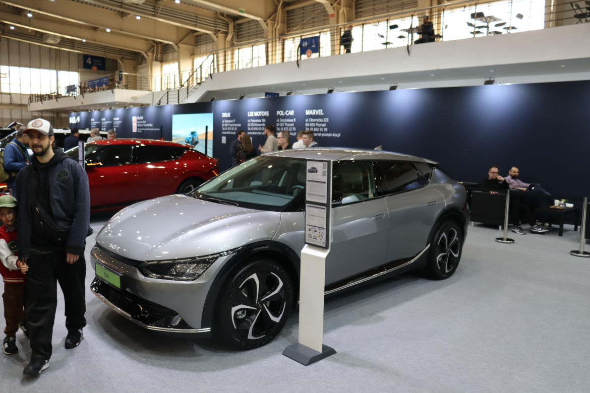 Poznań Motor Show - tak wyglądał piątek na MTP!