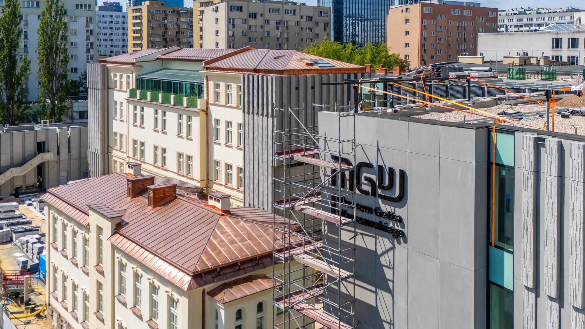 Dachy Muzeum Getta Warszawskiego już gotowe