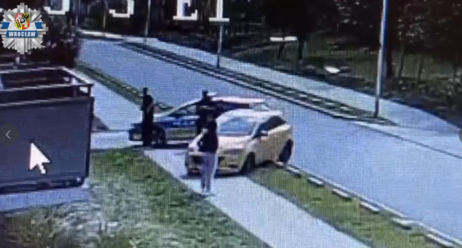 Policjant wybił szybę, by dostać się do 32-latki. Dramatyczna akcja 