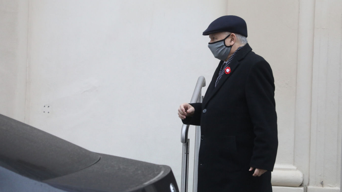 Jarosław Kaczyński modlił się za Ojczyznę
