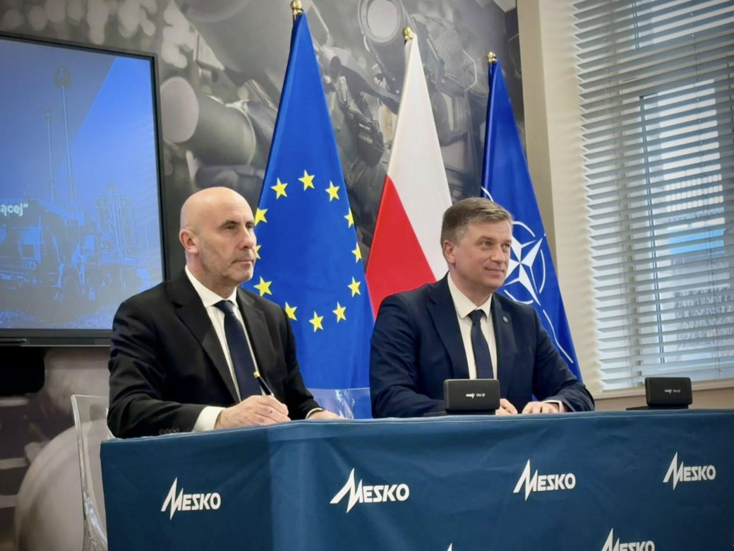 Milowy krok w programie Narew. Umowa inwestycyjna na polskie komponenty do rakiet CAMM-ER podpisana