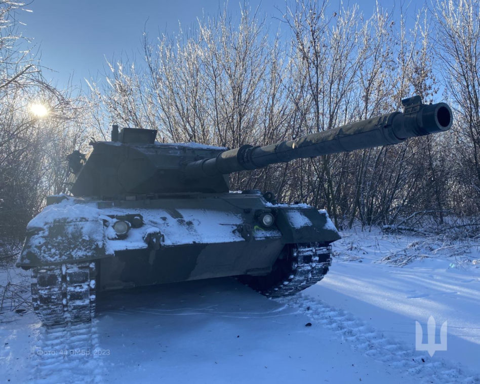 Stare, ale zabójczo skuteczne Leopardy 1. Od krytyki po kluczowe wsparcie