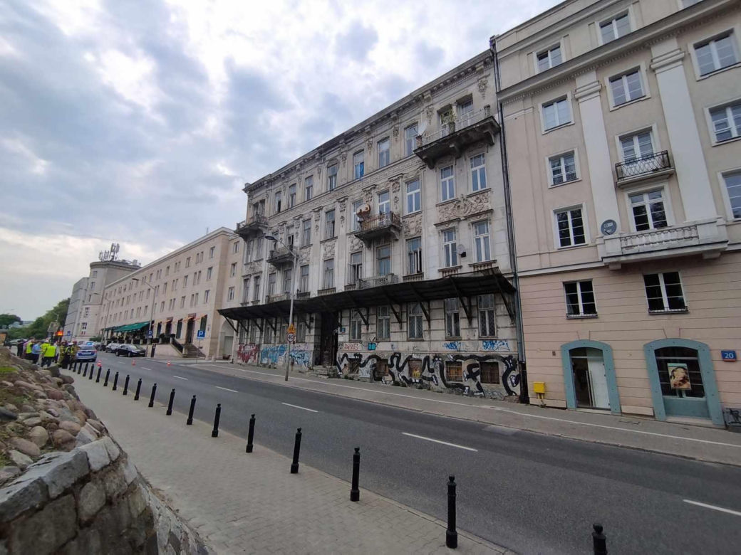 Akcja służb przy ul. Górnośląskiej w Warszawie