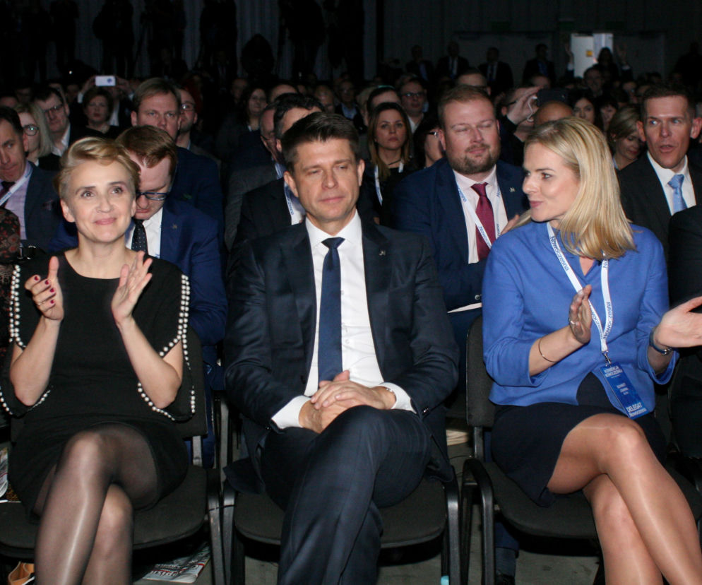 Petru: Płać Teraz