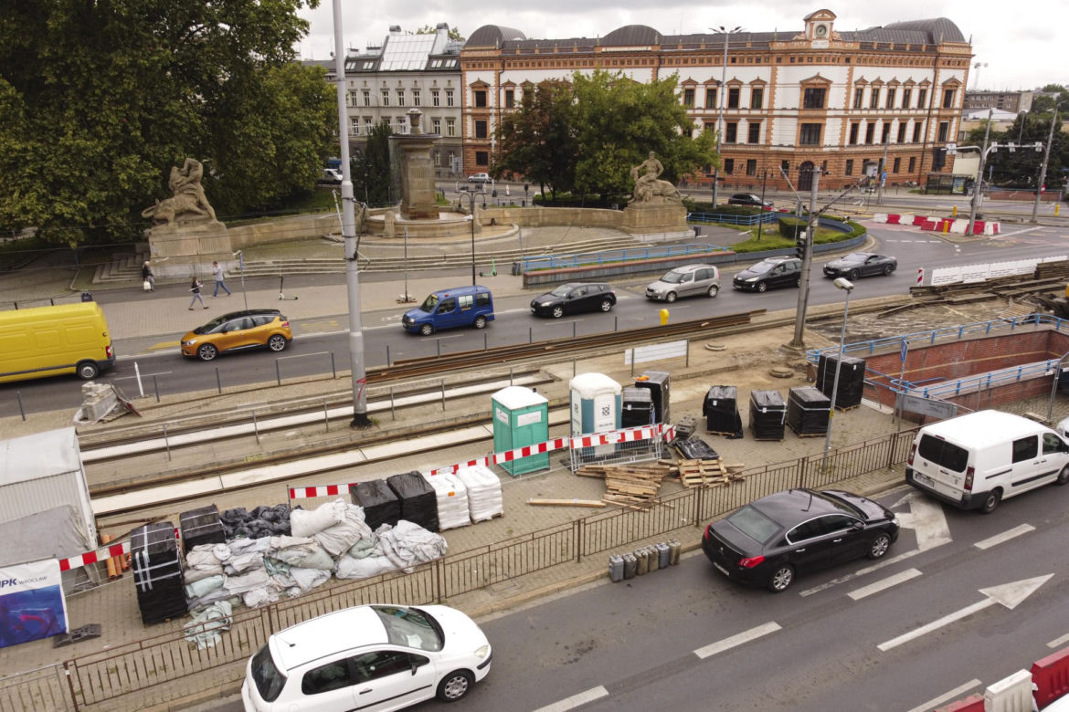Remont pl. Jana Pawła II we Wrocławiu 