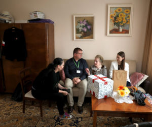 Z prezentami świątecznymi u Powstańców Warszawskich