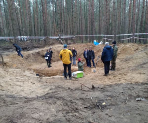 Wrak samolotu z czasów wojny znaleziony w lesie. W środku było ciało radzieckiego żołnierza