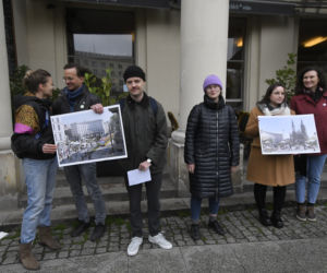Zamkną plac Zbawiciela? Działacze chcą zrobić z ronda deptak