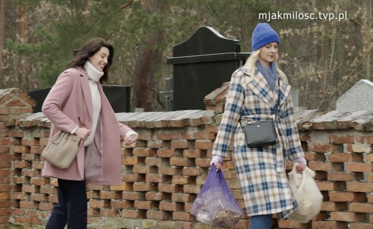 M jak miłość. Ola (Justyna Karłowska), Jagoda (Katarzyna Kołeczek)