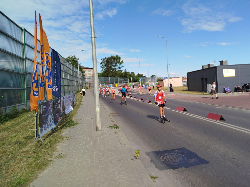 Zawody o Puchar Polski na nartorolkach Marwe Cup 2025 zostały zainaugurowane w Siedlcach