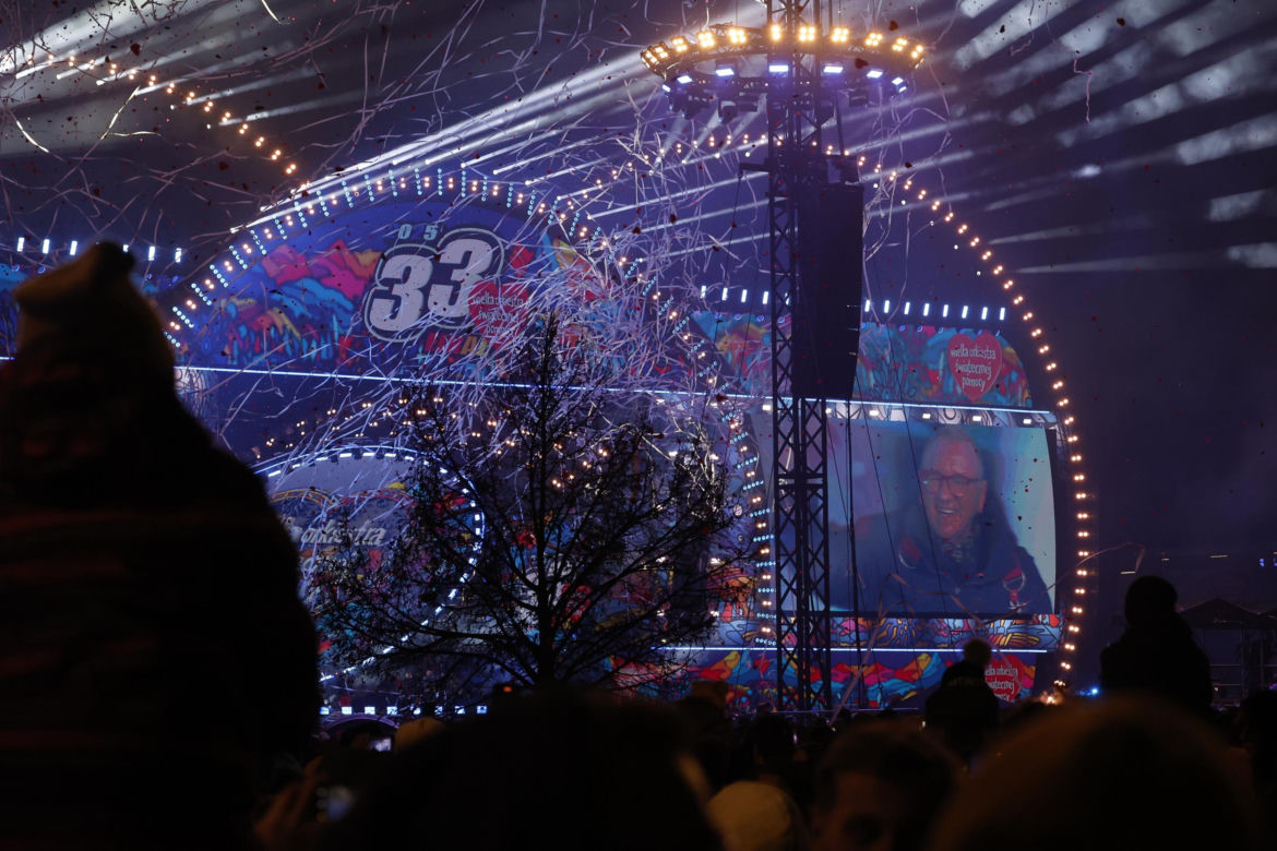 Warszawa. 33 finał WOŚP, światełko do nieba