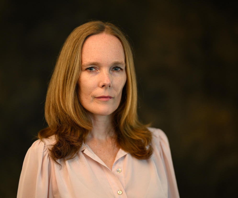 „Wspomnienia to niebezpieczna rzecz”. Rozmowa z Natalią Szyszkowską, autorką powieści „Dwunaste piętro”