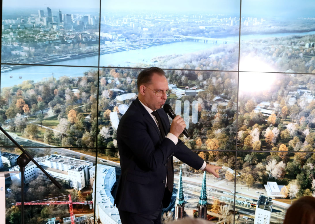 Opowiadał o niej w urzedzie dzielnicy m.in. wiceburmistrz Dariusz Kacprzak