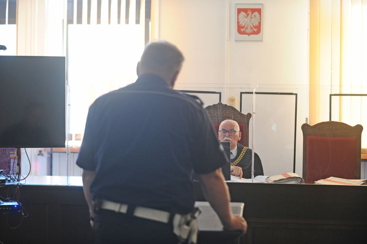 To oni ratowali Warszawiaków! Świadkowie katastrofy z mostu Grota-Roweckiego stanęli przed sądem