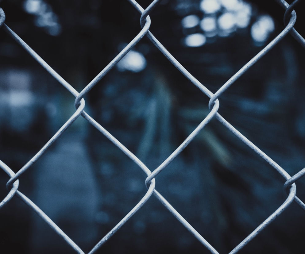 Zamknął i nie chciał jej uwolnić. Niepełnosprawna kobieta znalazła się w pułapce
