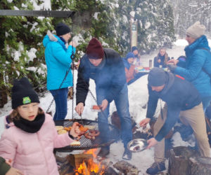 Choinkobranie w leśnictwie Grodziec co roku przyciąga całe rodziny